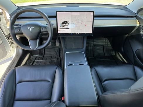 Used 2021 Tesla Model 3 Long Range image 10
