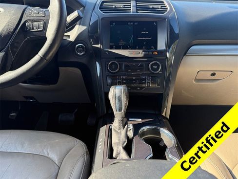 Used 2018 Ford Explorer XLT w/ Equipment Group 202A image 11