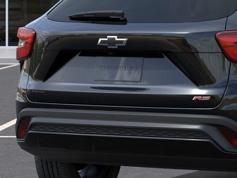 New 2026 Chevrolet Trax RS w/ Sunroof Package FWD image 38