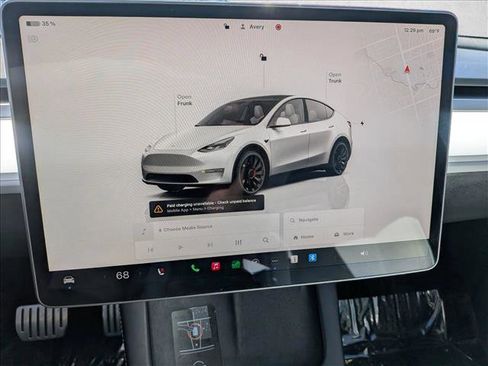 Used 2025 Tesla Model Y Performance image 12