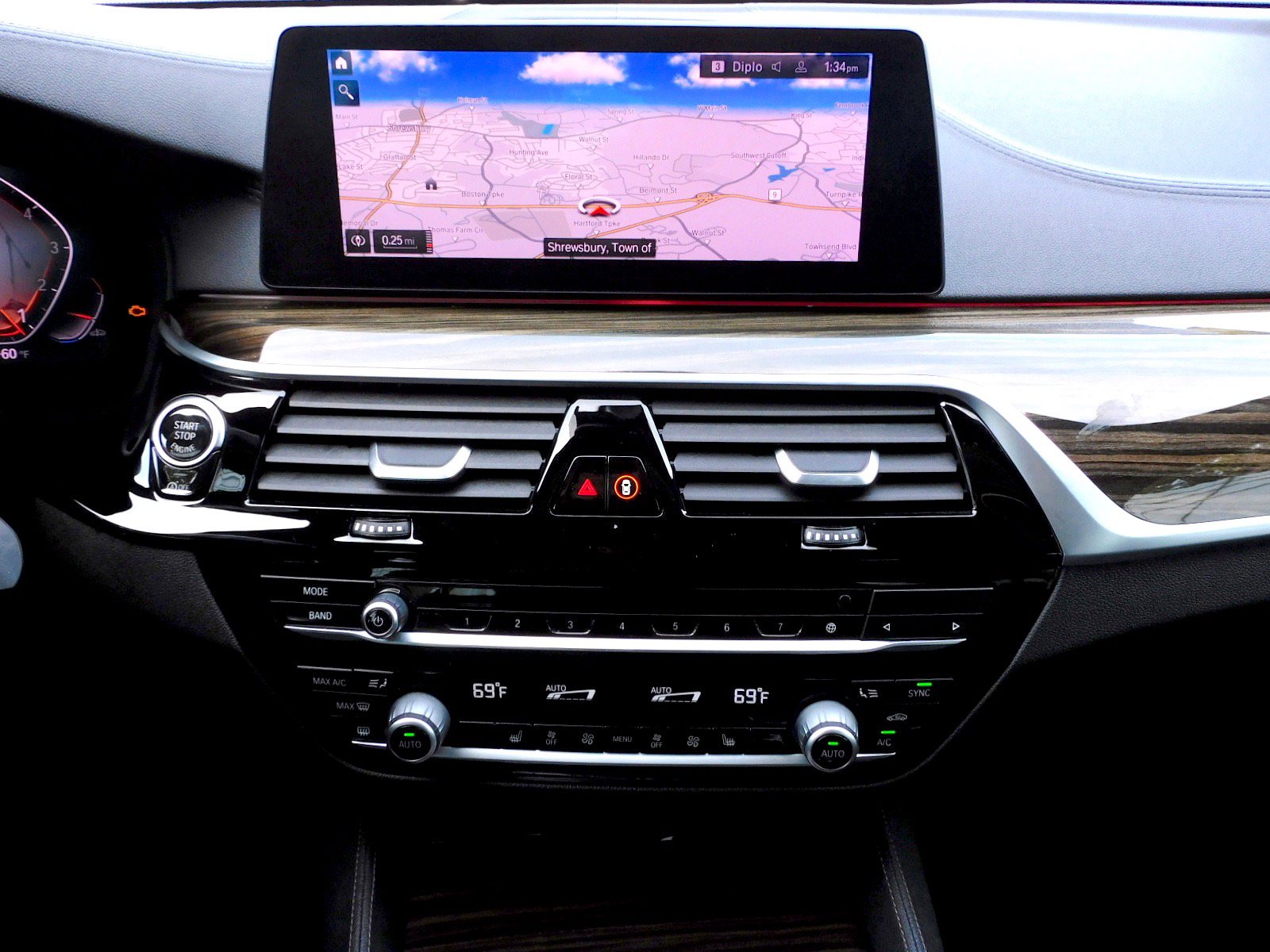Used 2020 BMW 540i xDrive w/ M Sport Package AWD/4WD image 11