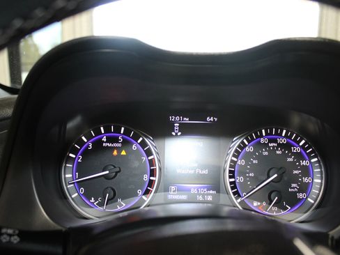 Used 2019 INFINITI Q60 3.0t Luxe w/ Essential Package image 16