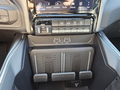 New 2026 RAM 2500 Laramie w/ Night Edition image 20