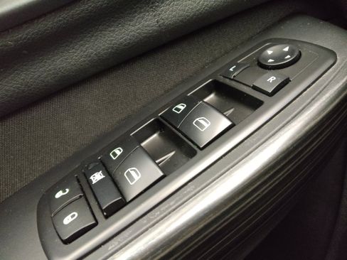 Used 2014 Jeep Cherokee Sport AWD/4WD image 27