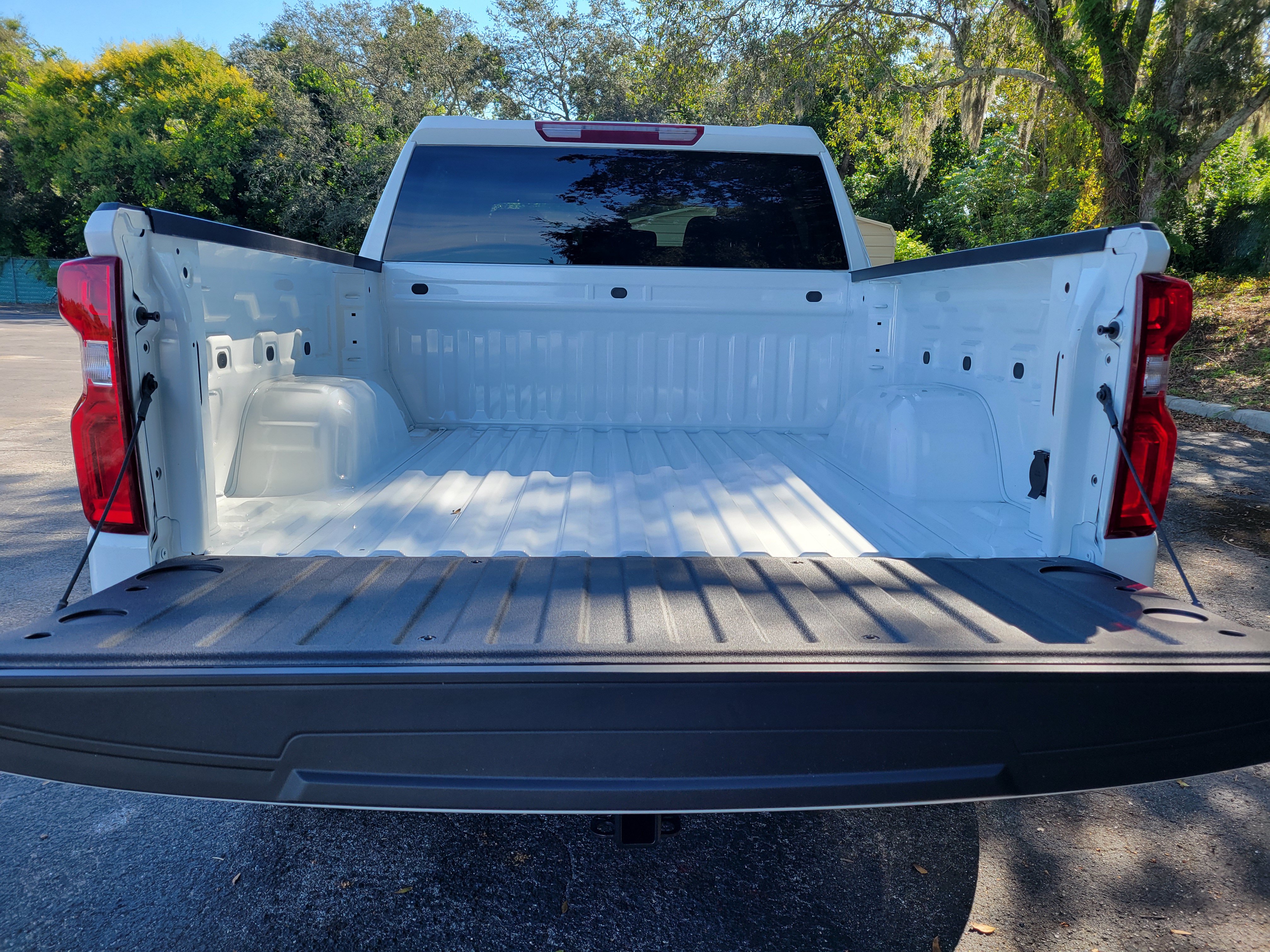 New 2026 Chevrolet Silverado 1500 RST w/ LPO, Dark Essentials Package RWD image 8