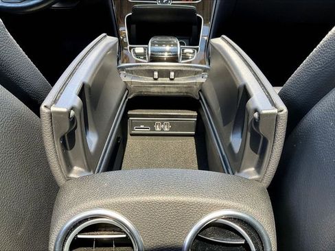 Certified 2016 Mercedes-Benz C 300 4MATIC Sedan image 18