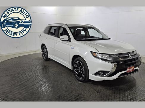 Used 2018 Mitsubishi Outlander SEL AWD/4WD image 1