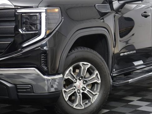 Used 2024 GMC Sierra 1500 Pro w/ Pro Value Package AWD/4WD image 3