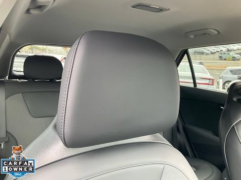 Used 2024 Kia Niro Wind FWD image 58