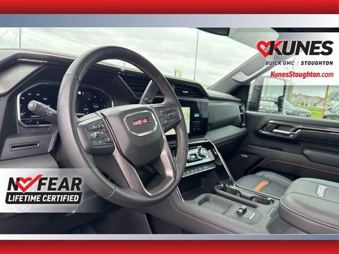 Used 2025 GMC Sierra 2500 AT4 AWD/4WD image 24