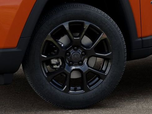 New 2026 Jeep Compass Latitude AWD/4WD image 8