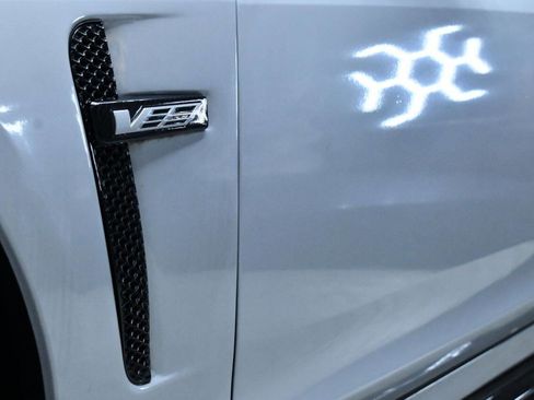 Used 2016 Cadillac CTS V w/ Luxury Package image 12