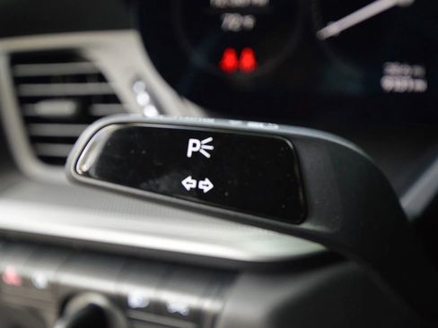 Used 2024 Porsche 911 Carrera 4S image 35