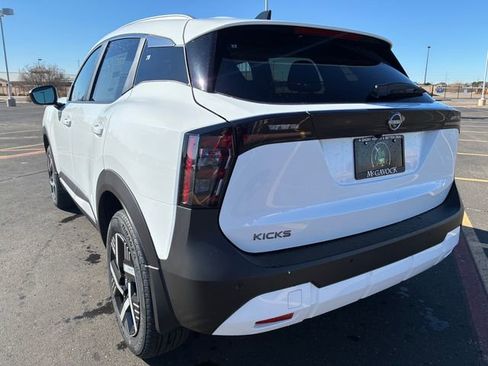 New 2026 Nissan Kicks SV w/ SV Premium Package image 4