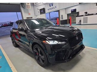 Used 2022 Jaguar F-PACE SVR video 1
