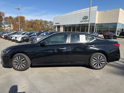 Used 2024 Nissan Altima 2.5 SV