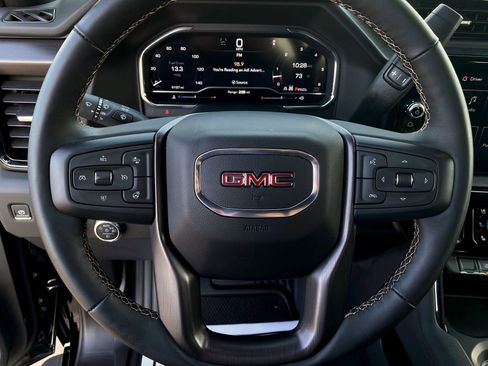 Used 2025 GMC Sierra 2500 AT4 w/ AT4 Preferred Package image 25