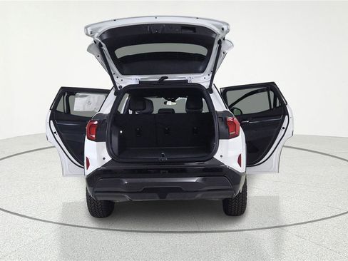Used 2026 GMC Terrain AT4 AWD/4WD image 7