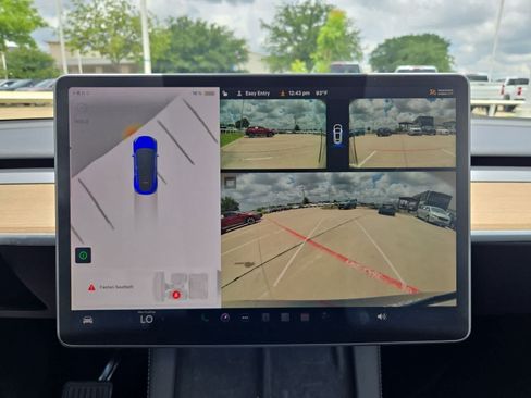 Used 2024 Tesla Model Y Long Range AWD/4WD image 27