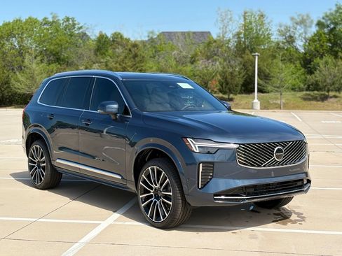 New 2026 Volvo XC90 B6 Plus w/ Protection Package Premier AWD/4WD image 4