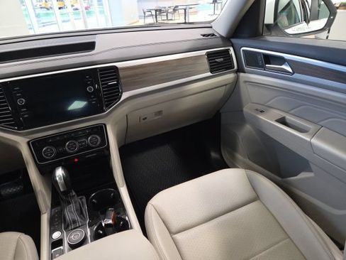 Certified 2021 Volkswagen Atlas SEL AWD/4WD image 23