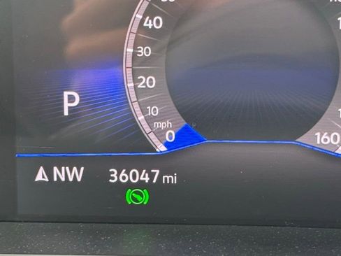 Used 2024 Volkswagen Tiguan SE image 12