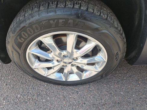Used 2016 Jeep Cherokee Limited w/ Trailer Tow Group AWD/4WD image 27