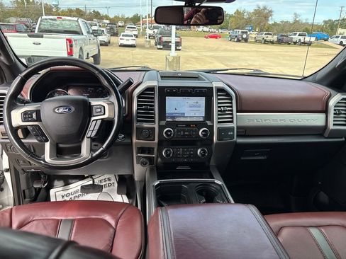 Used 2020 Ford F350 Platinum w/ FX4 Off-Road Package image 13