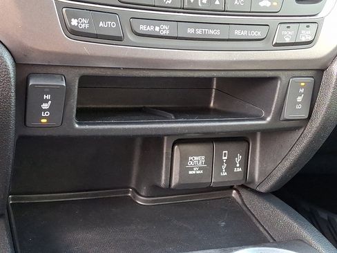 Used 2017 Honda Pilot EX-L image 25