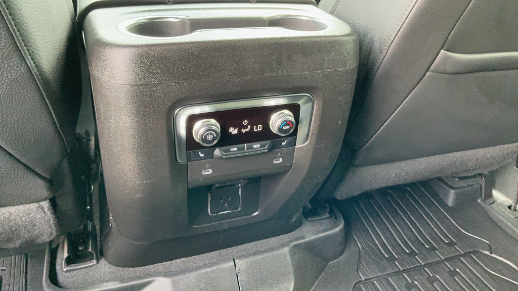 Used 2022 GMC Yukon Denali RWD image 10
