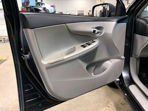 Used 2012 Toyota Corolla LE image 20