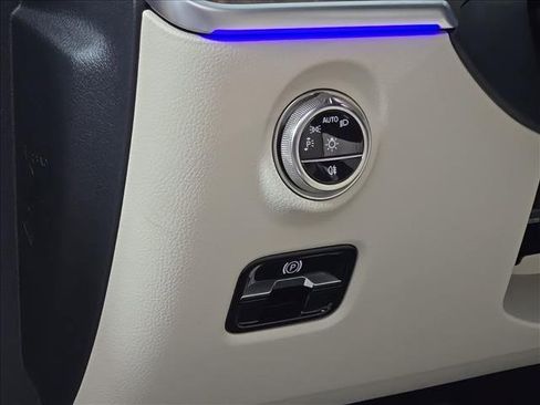 New 2026 Mercedes-Benz C 300 C 300 image 18