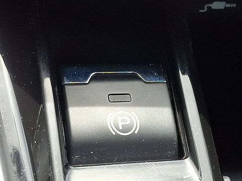 Used 2022 Subaru Legacy Premium AWD/4WD image 23
