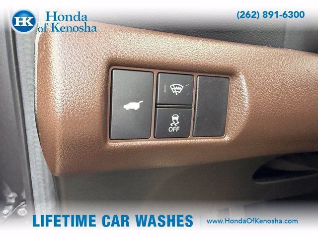 Used 2025 Honda Pilot Elite image 8