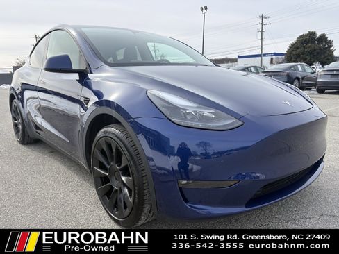 Used 2023 Tesla Model Y Long Range image 25