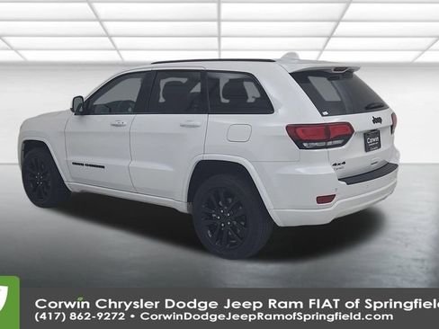 Used 2021 Jeep Grand Cherokee Laredo X image 10