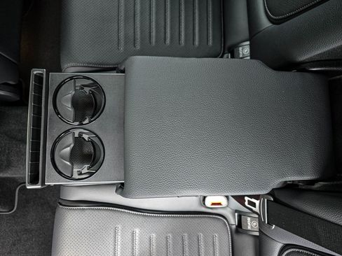 New 2026 Mercedes-Benz GLC 300 4MATIC image 28