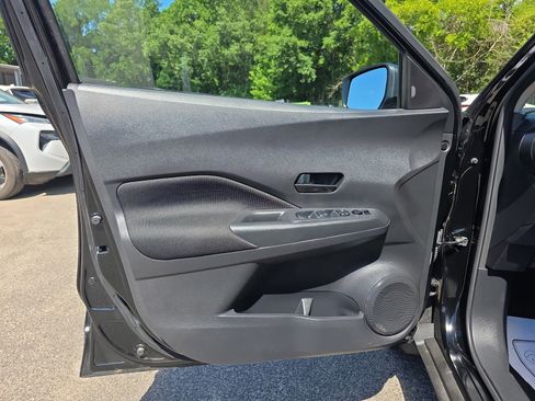 Used 2025 Nissan Kicks Play S FWD image 21