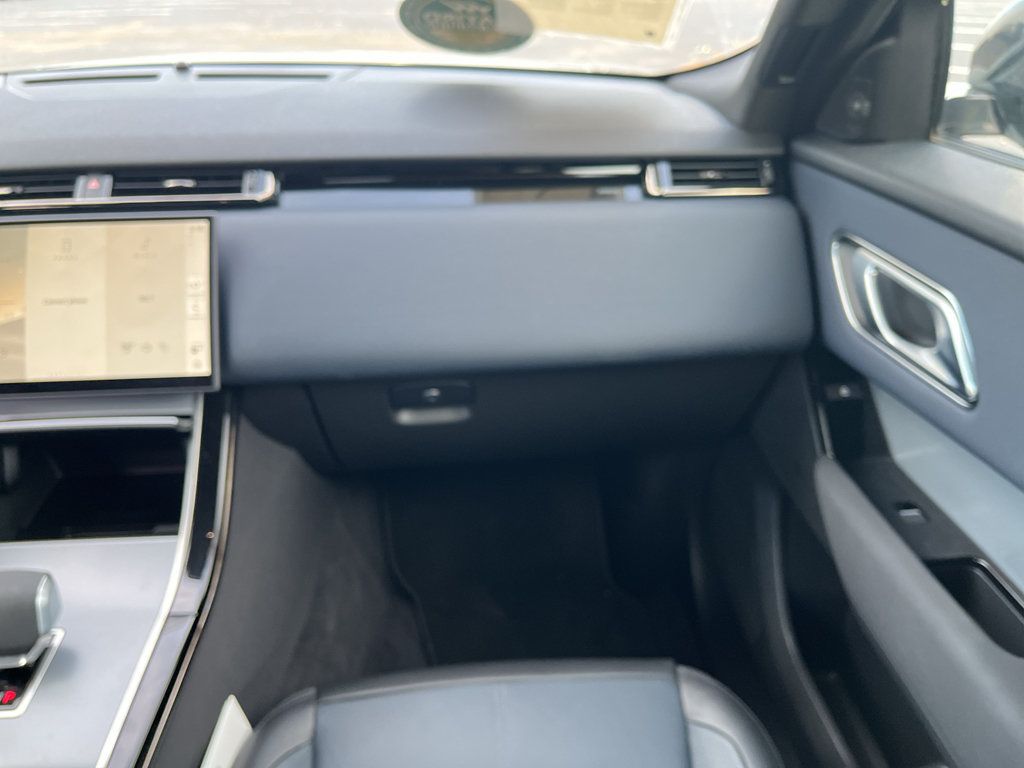 Used 2025 Land Rover Range Rover Velar S AWD/4WD image 13