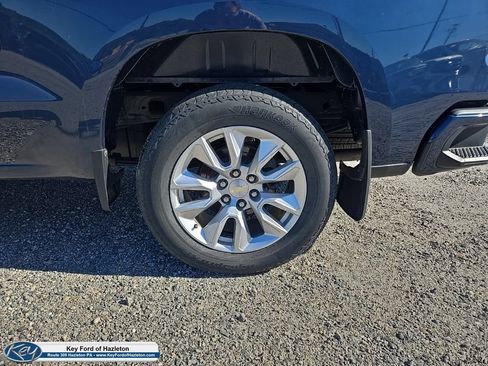 Used 2020 Chevrolet Silverado 1500 Custom w/ Custom Value Package AWD/4WD image 8