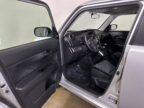 Used 2011 Scion xB Release Series 8.0 FWD image 2