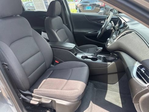 Used 2023 Chevrolet Malibu LT FWD image 22