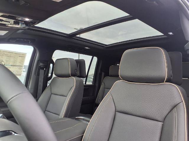 New 2026 Chevrolet Suburban Premier AWD/4WD image 28