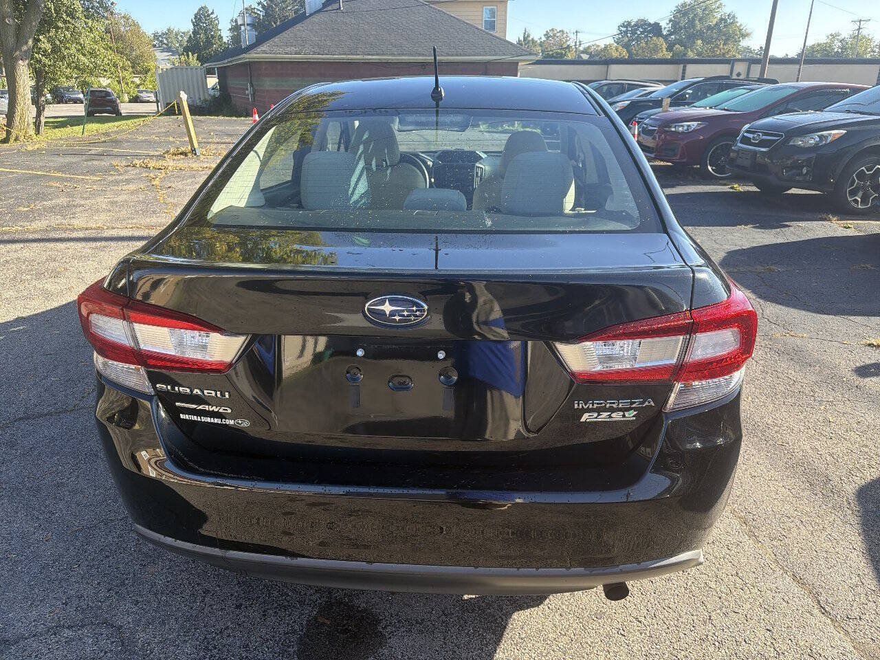 Used 2017 Subaru Impreza 2.0i AWD/4WD image 9