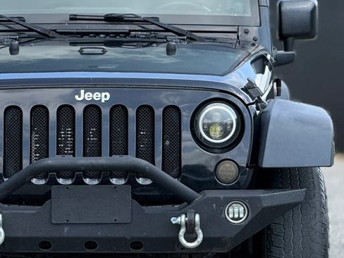 Used 2014 Jeep Wrangler Sport w/ Quick Order Package 24S AWD/4WD image 12
