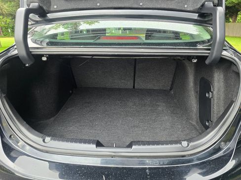 Used 2018 MAZDA MAZDA3 Sport w/ Preferred Equipment Package FWD image 12