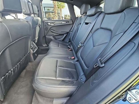 Used 2024 Porsche Macan AWD/4WD image 5
