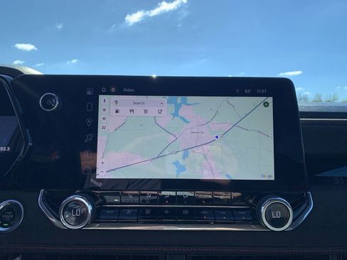 Used 2024 Chevrolet Colorado Z71 w/ Z71 Convenience Package 2 image 19