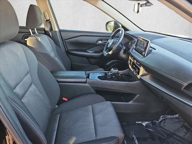 Used 2024 Nissan Rogue SV FWD image 26