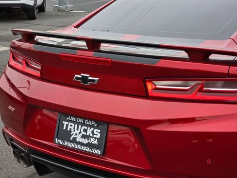 Used 2017 Chevrolet Camaro SS image 13